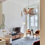 Classic Loft In Fully Renewed Building At Batalha Διαμέρισμα Πόρτο