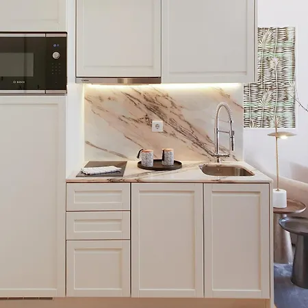 Classic Loft In Fully Renewed Building At Batalha Oporto