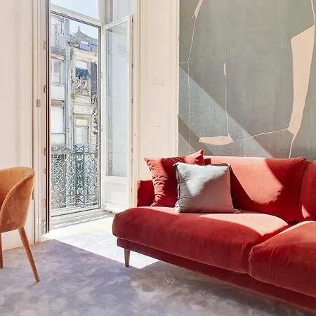 Classic Loft In Fully Renewed Building At Batalha شقة *