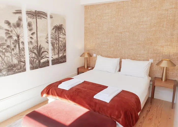 Classic Loft In Fully Renewed Building At Batalha * Oporto