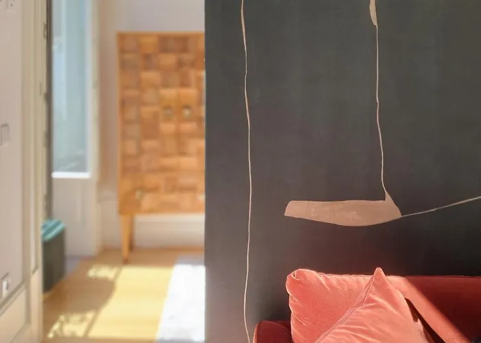 Classic Loft In Fully Renewed Building At Batalha شقة *