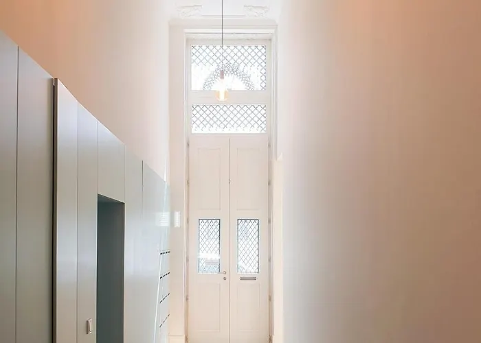 Classic Loft In Fully Renewed Building At Batalha