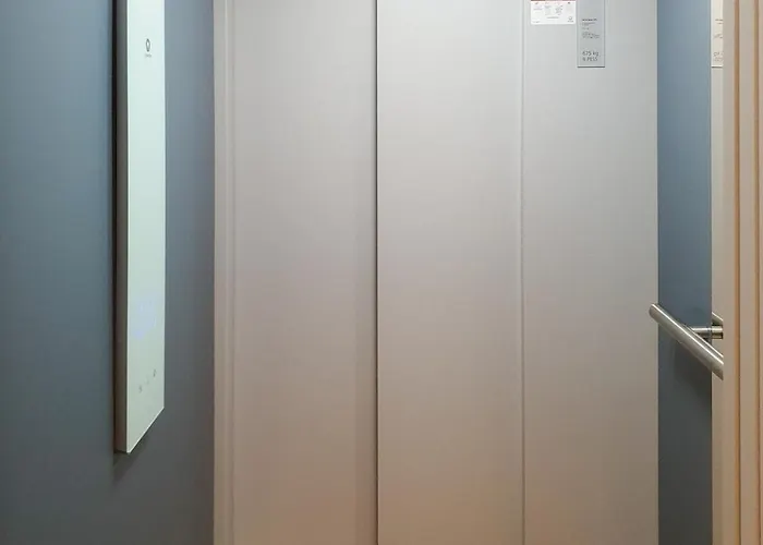 Classic Loft In Fully Renewed Building At Batalha