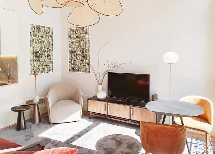 Apartment Classic Loft In Fully Renewed Building At Batalha Porto