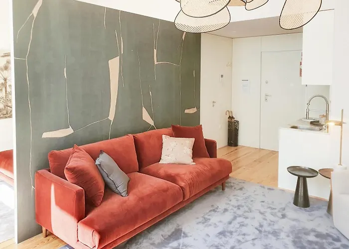 Classic Loft In Fully Renewed Building At Batalha Apartment *