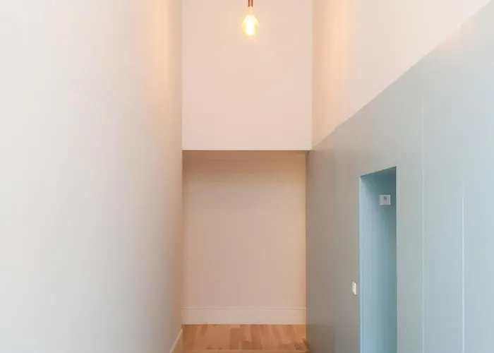 Classic Loft In Fully Renewed Building At Batalha